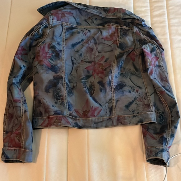 Unique Reversible Floral Denim Jacket by Local New York Artist - medium - Picture 3 of 6